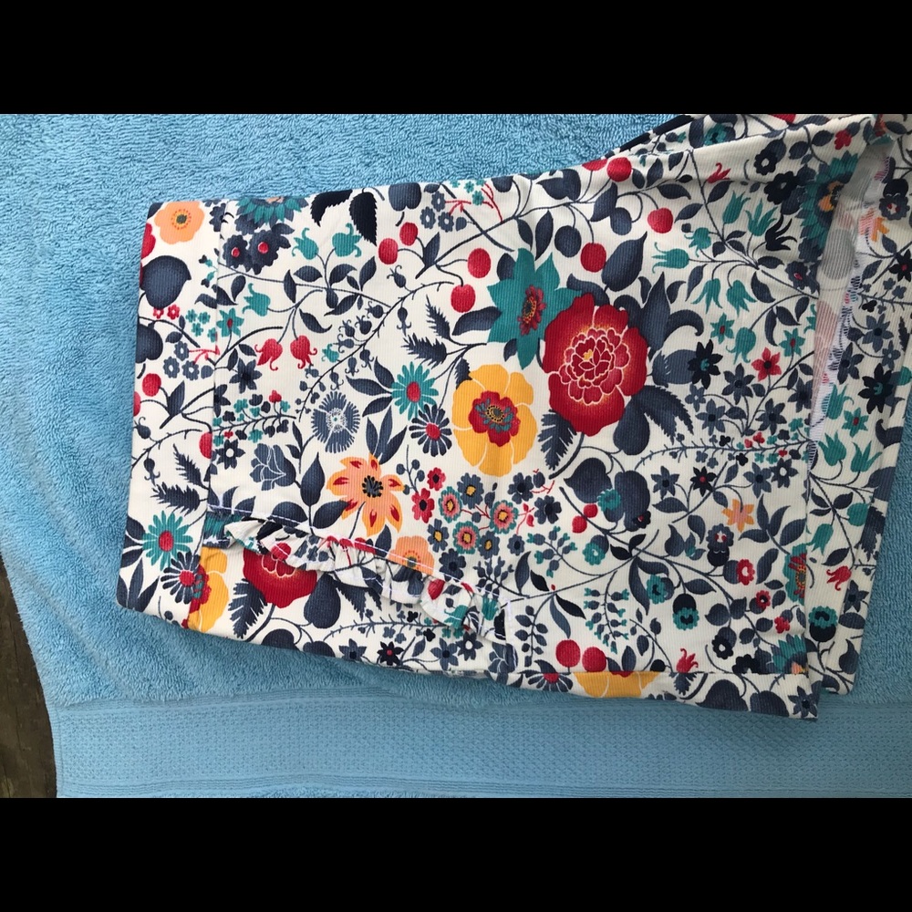 Loft Size:10 Flower Shorts.